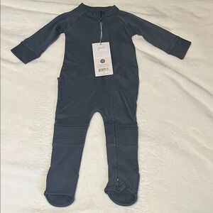 Goumi Kids One Piece pajamas NWT